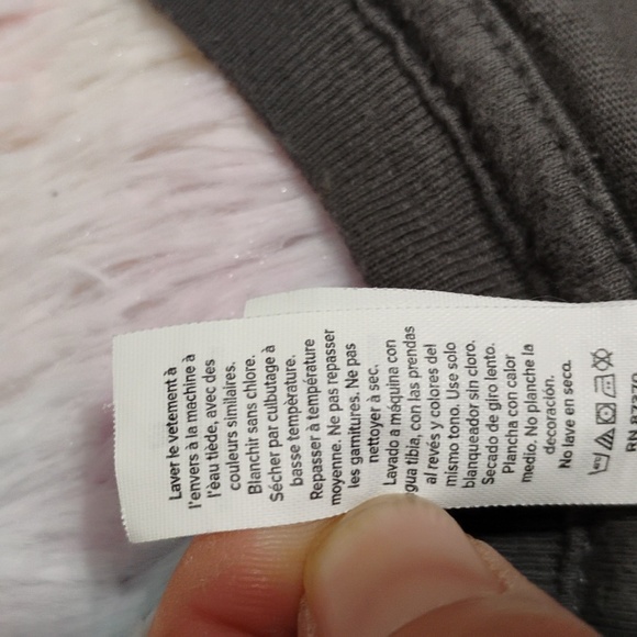 SALE! Blake Shelton Double Sided Gold Concert Band Tee Sz.M Worn 1X (BX29) - Picture 11 of 11